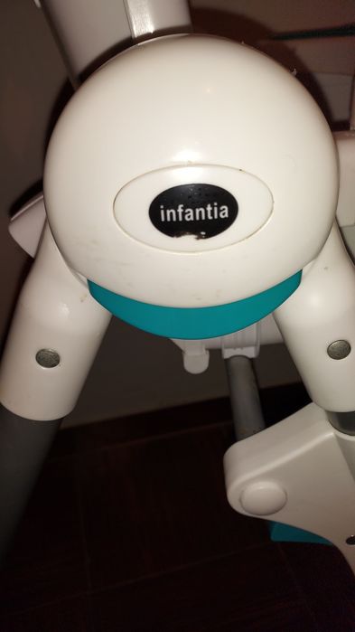 "INFANTIA" Cadeira de comer à mesa para bebê