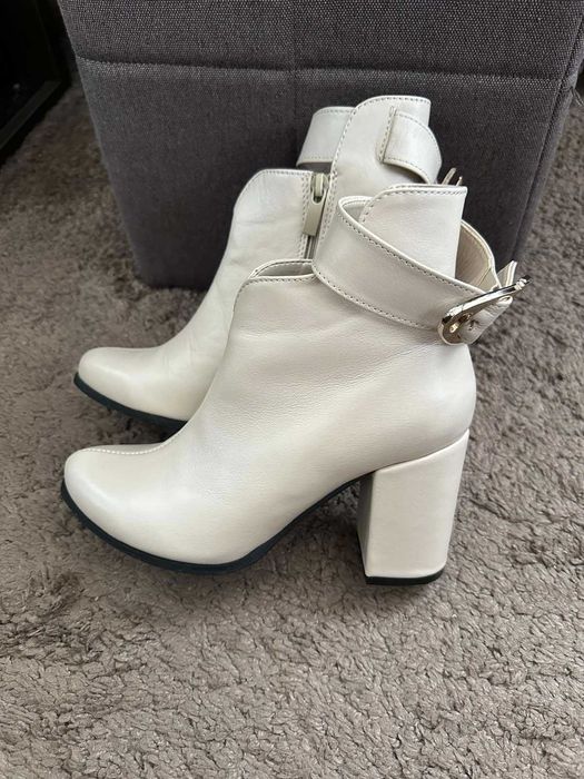 Шкіряні весняно-осінні черевики