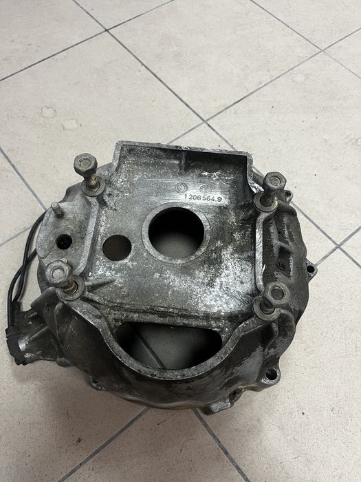 Dzwon skrzyni BMW E24 E28 E23 E30 M3 Getrag 265 Dogleg 262 Overdrive