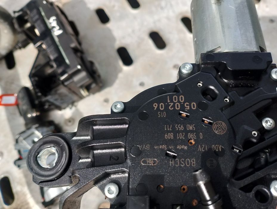 Mechanizm wycieraczki tył VW golf plus