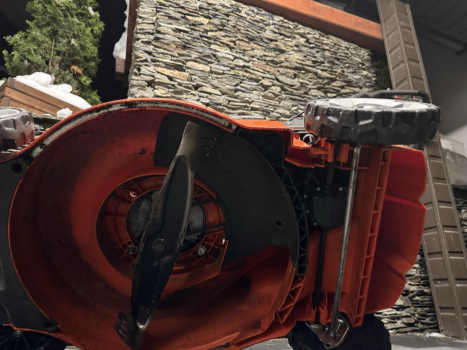 Kosiarka z Napędem LC253s Husqvarna 4,5 km jak nowa z Danii!