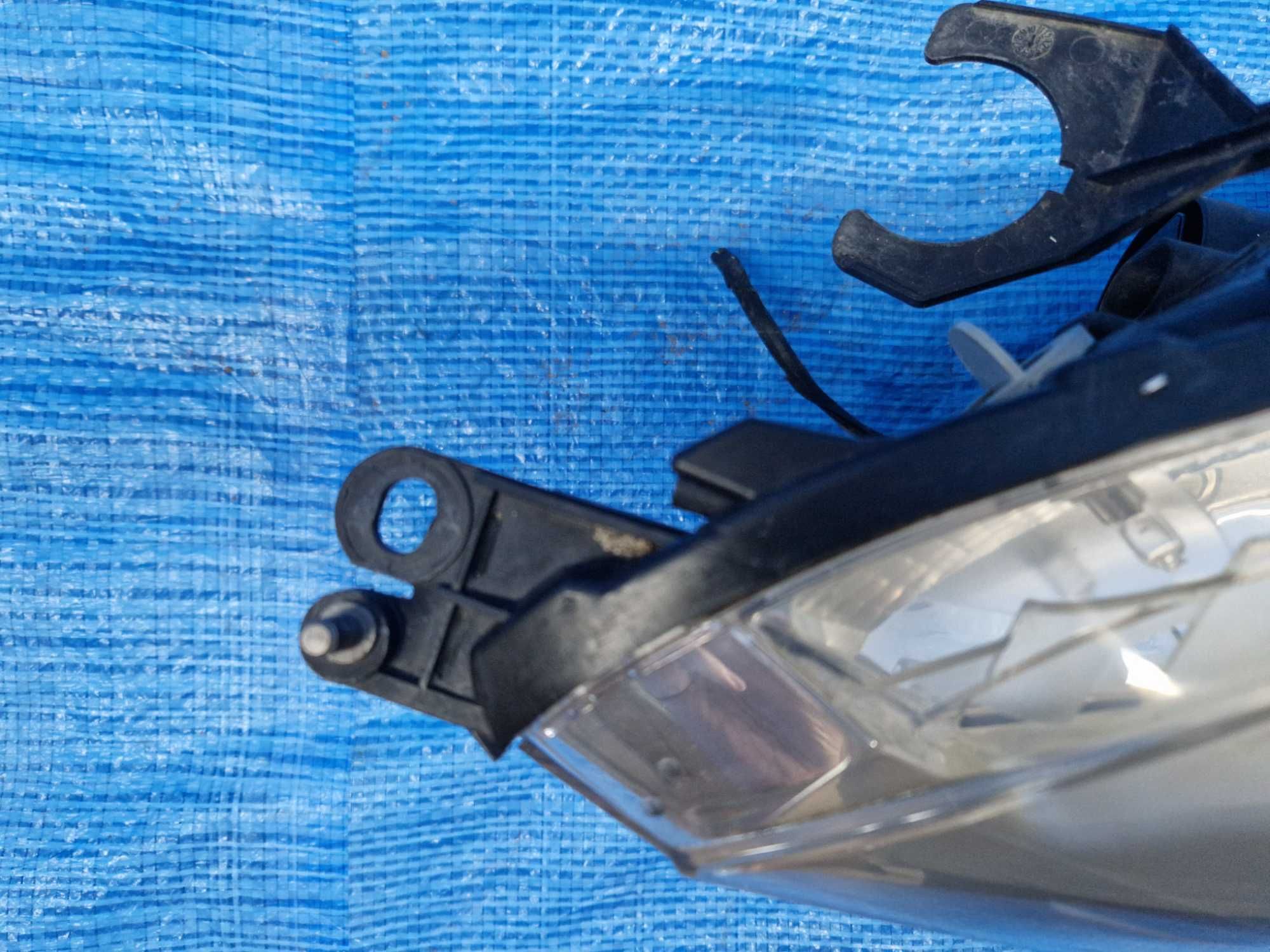 Citroen C4 Picasso lampa prawa + ślizg Oryginał Europa Bardzo Ładna