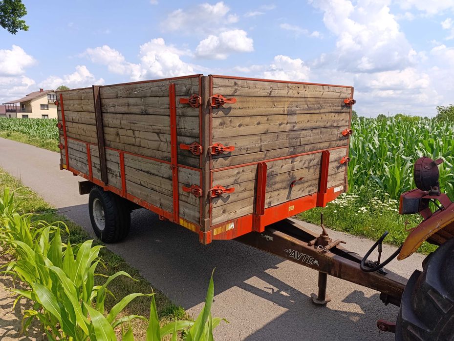 Przyczepa Wywrotka jednoosiowa Fabryczna  5 Ton