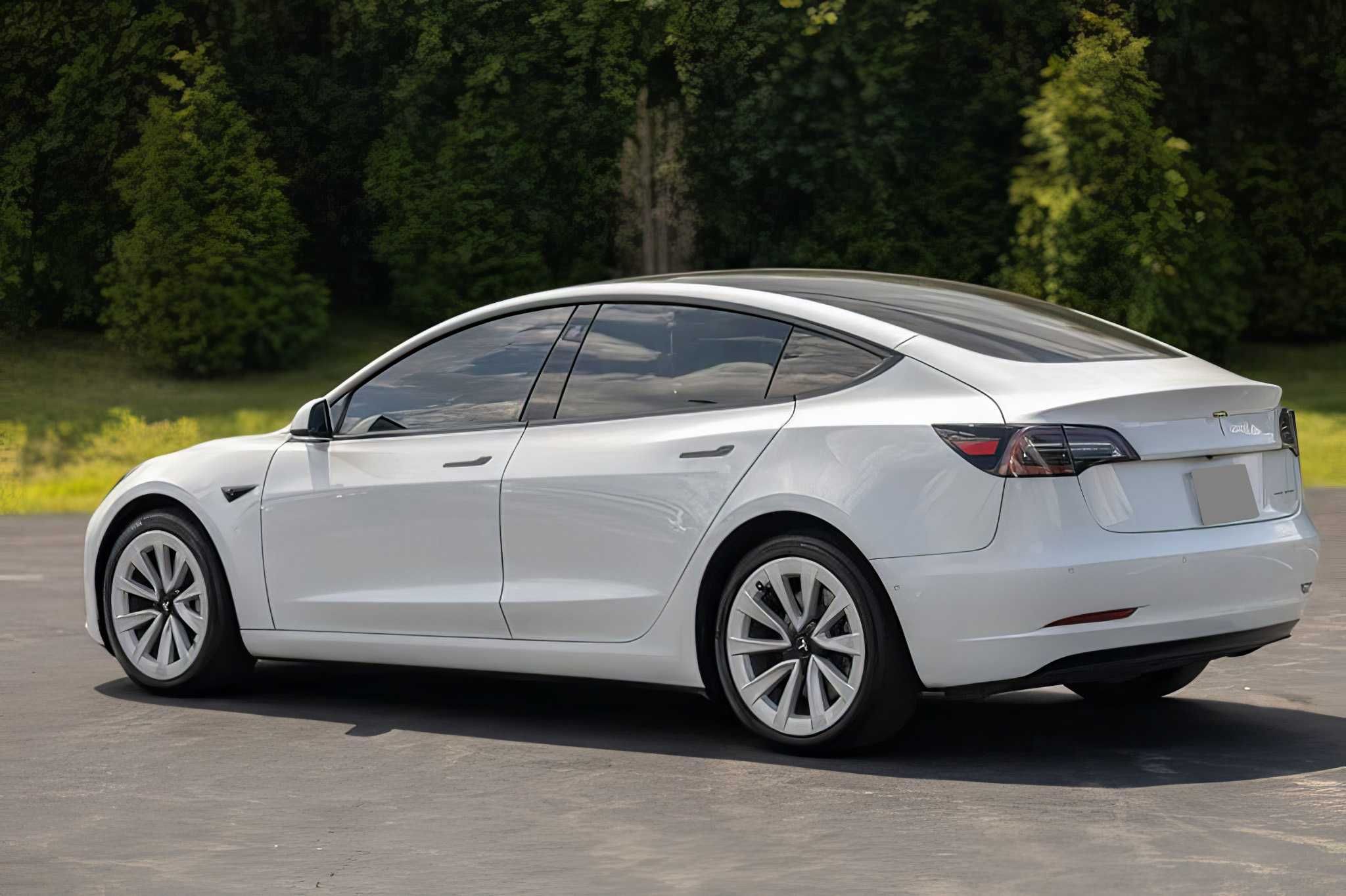 2022 Tesla Model 3 Long Range