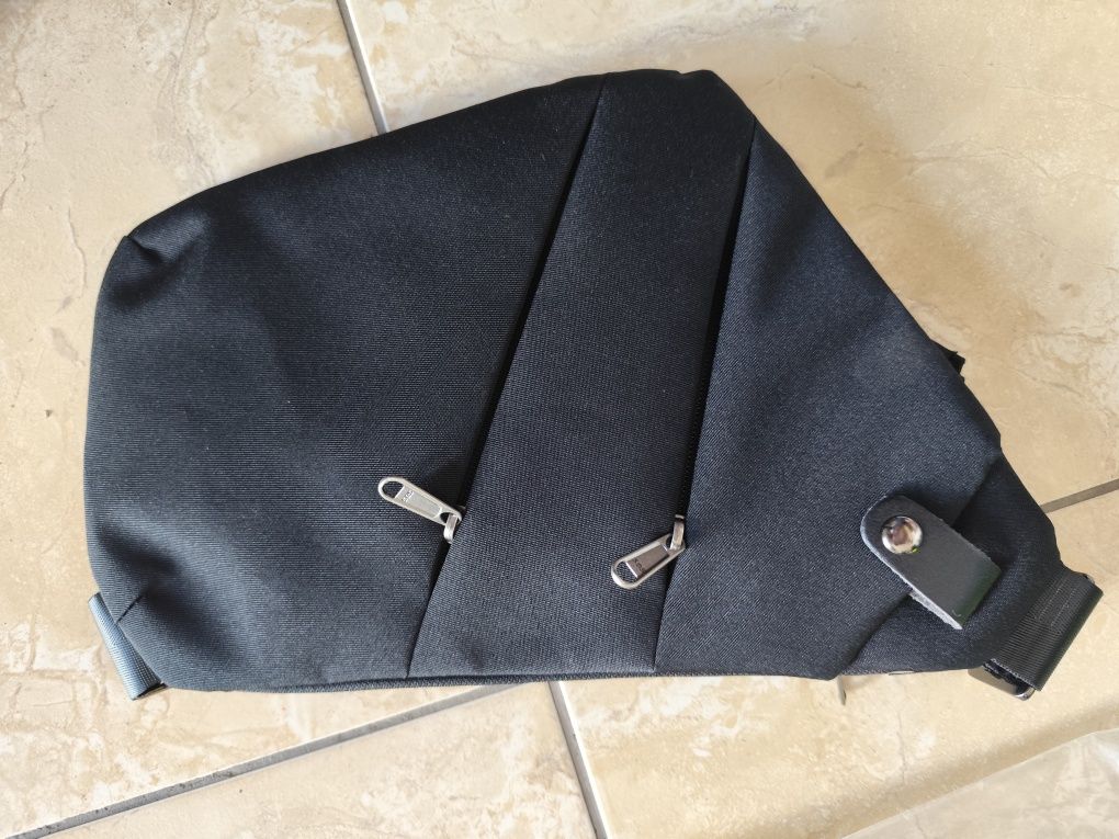 Bolsa tiracolo c/3 compartimentos nova