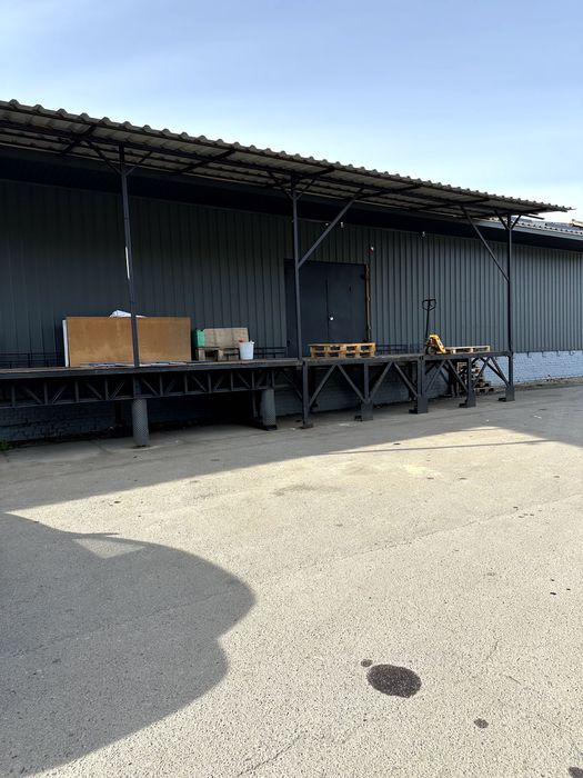 Оренда складського приміщення з рампою