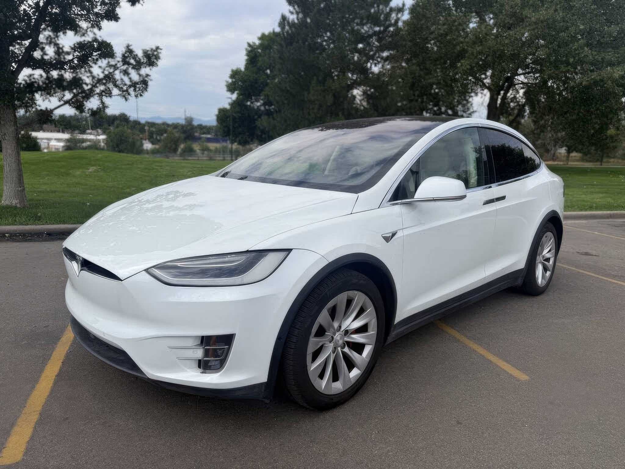 Tesla Model X 2017