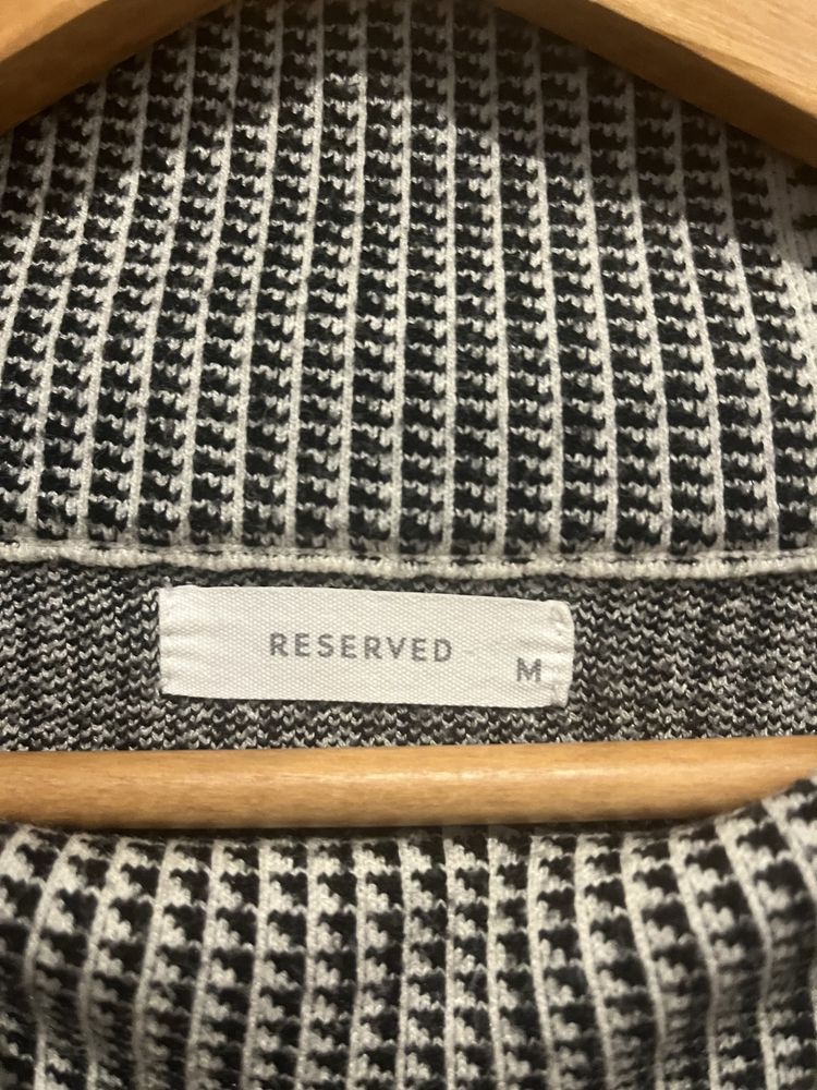 Sweter M firmy Reserved