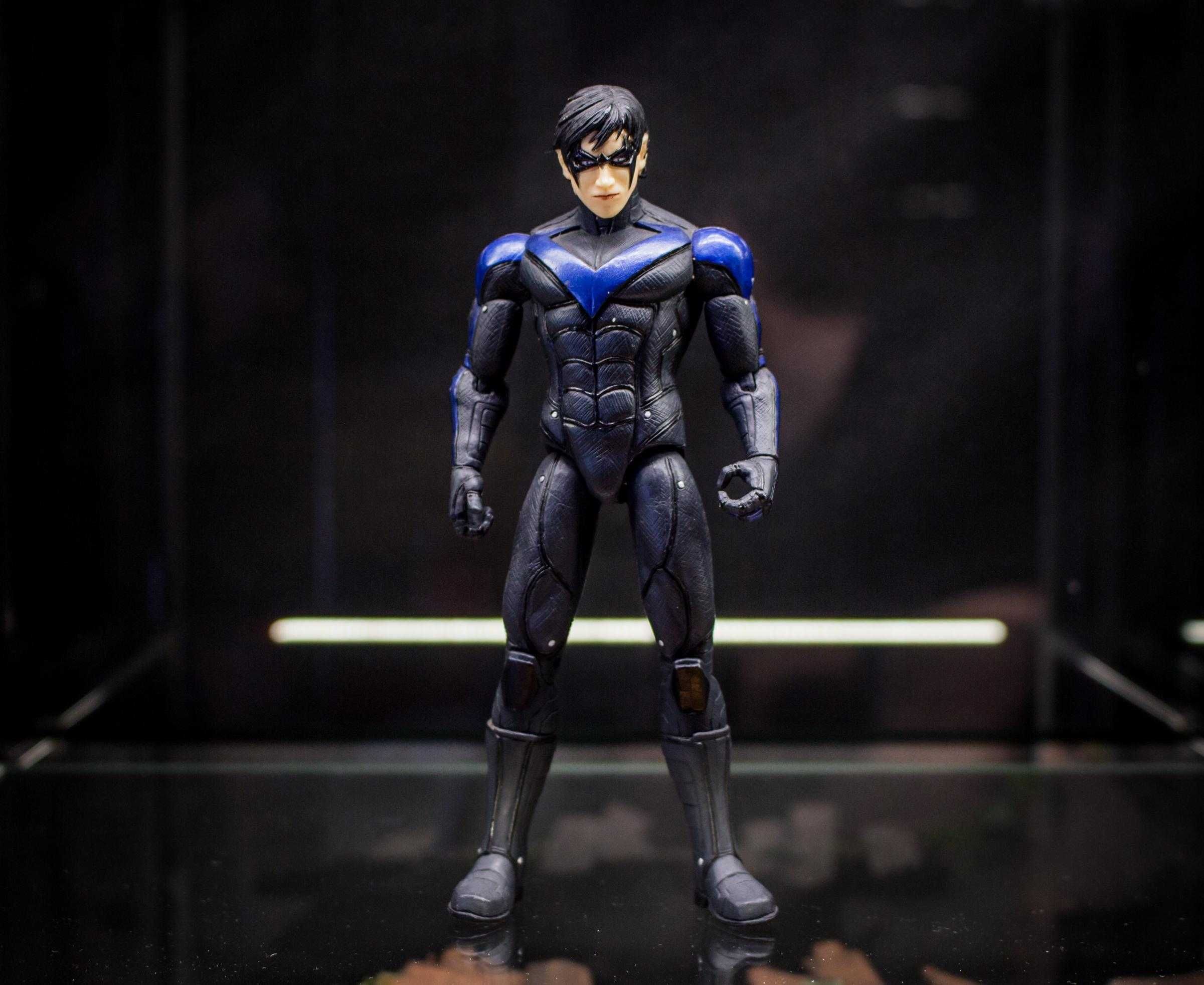 Figurka Nightwing Arkham City DC Collectibles
