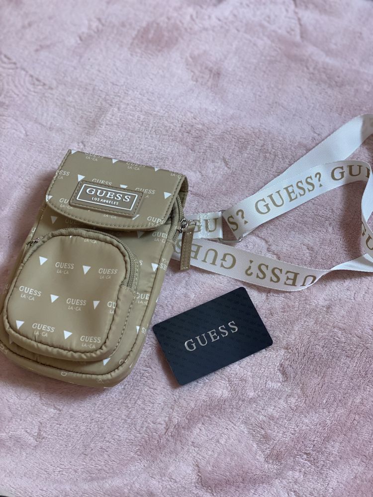 Продам сумочку Guess