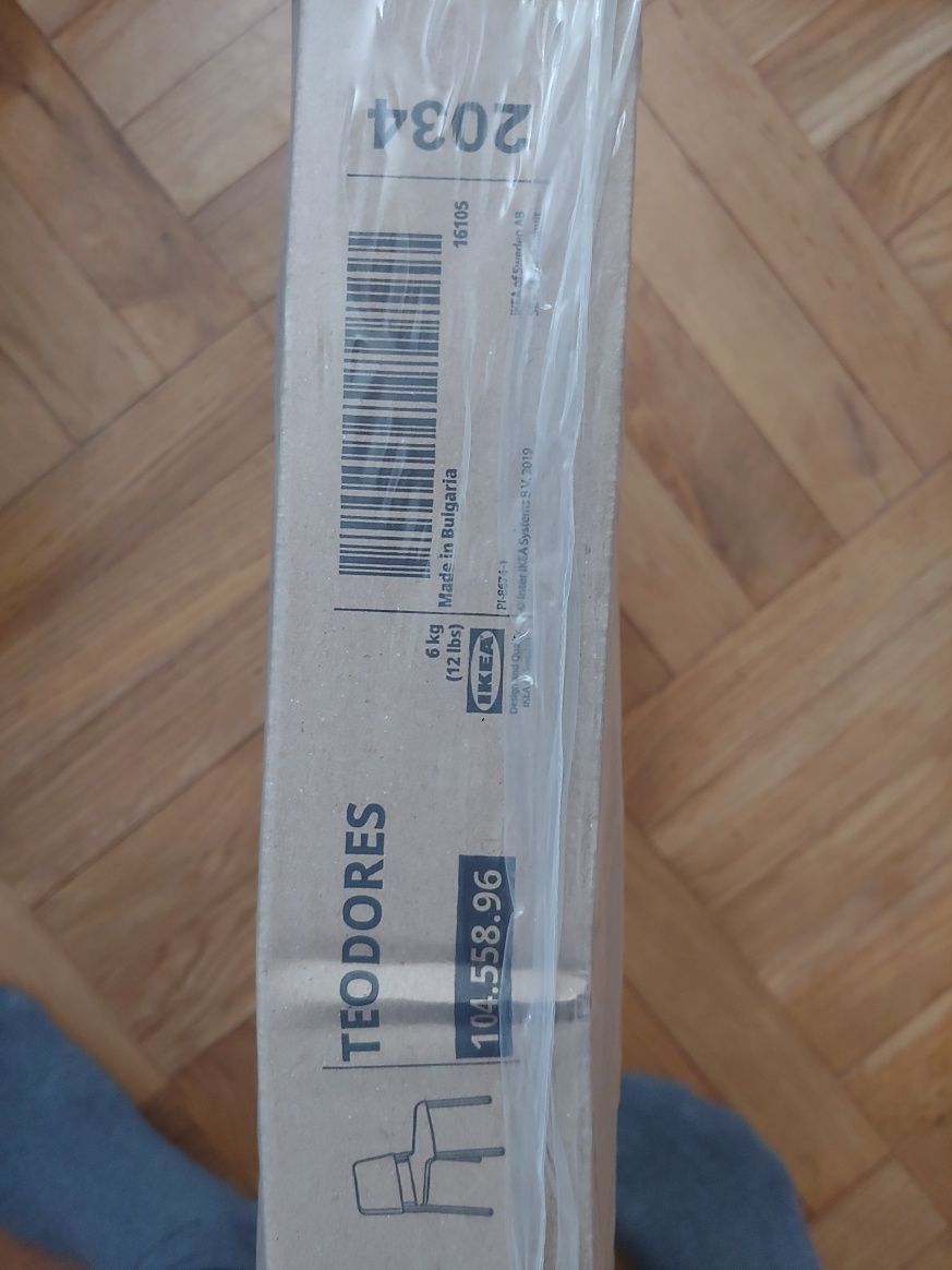 Dwa krzesła TEODORES Ikea, jasno zielony