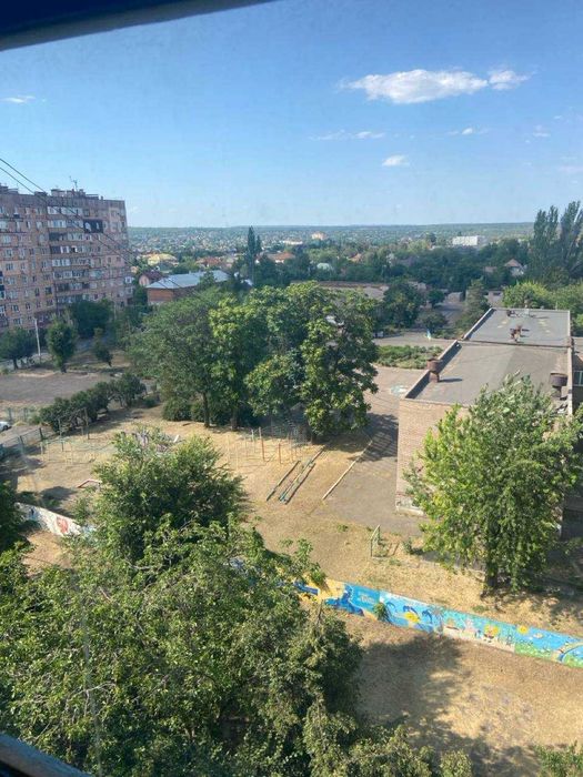 Продаж трикімнатної квартири в центрі по вул. Пушкіна