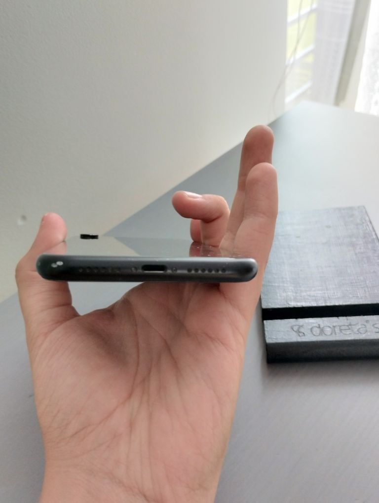 iPhone xr 64gb 86 kondycji stan bdb