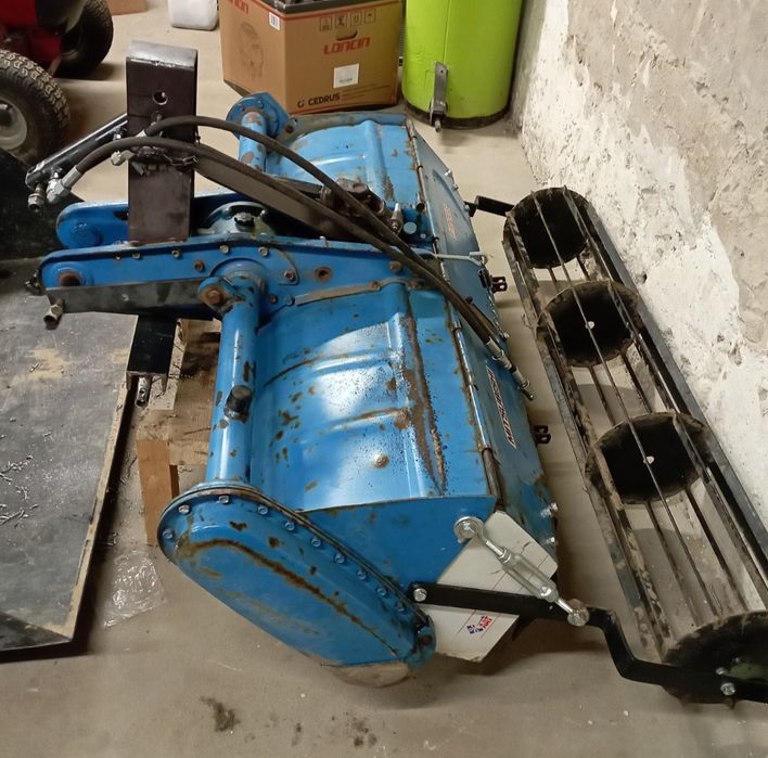 Glebogryzarka Mitsubishi 120