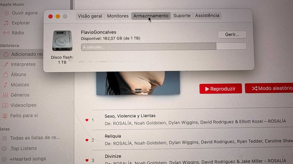 MacBook Pro (Retina, 15", 2014) - c/ defeito mas operacional