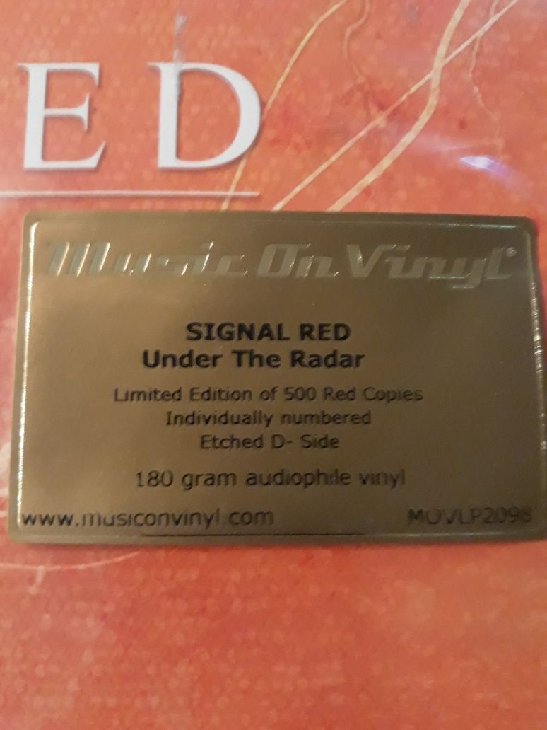 SIGNAL RED- Under The Radar- Limited Edition 2 LP czerwone winyle. .
