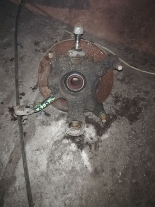 Vwt4 1.9d 94r zwrotnica prawa lewa cena za szt stn bdb oryginał VW