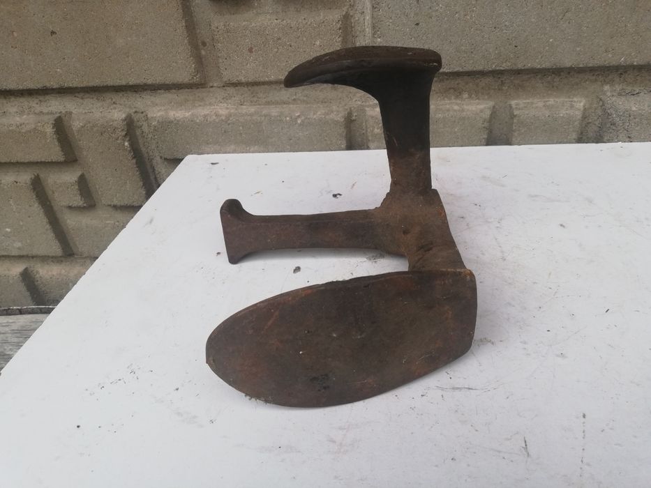 Żeliwne kopyto szewskie