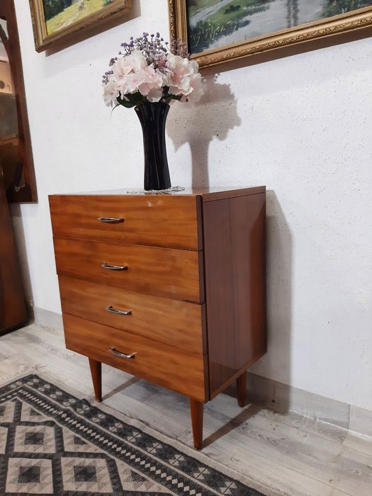 Mała komoda vintage