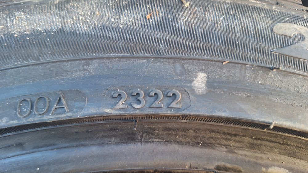 Opony zimowe GT RADIAL 235/45/17 nowe