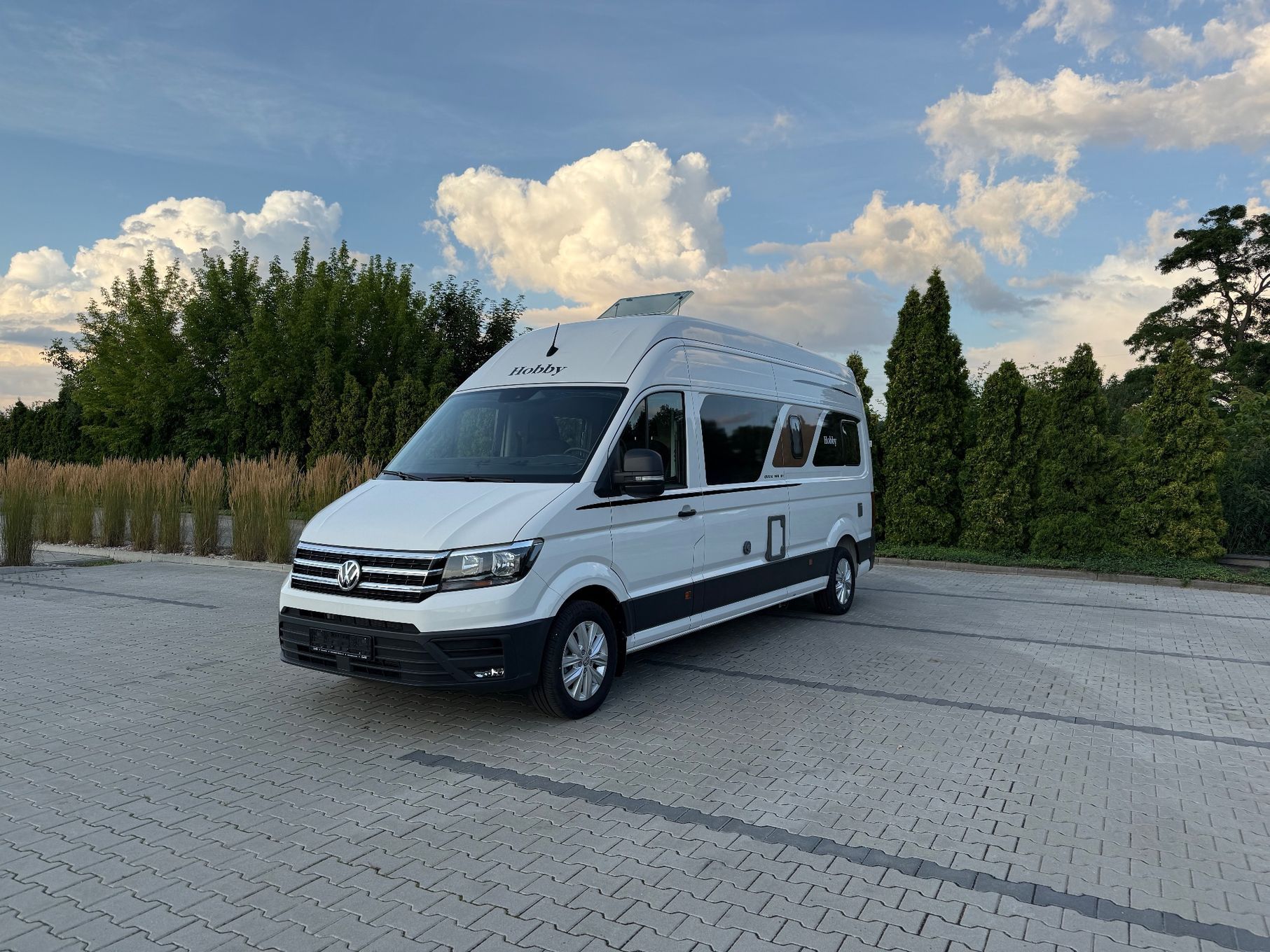 Hobby Maxia Van 680 DT  FV23% 2 osobowy luksus