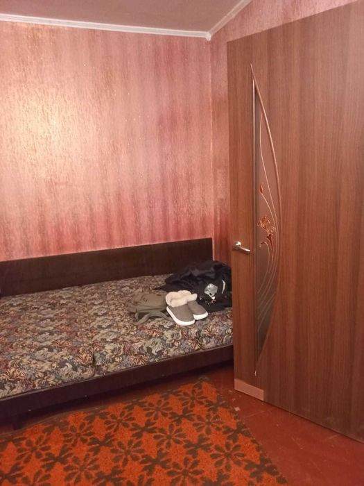 здаю 1 к\к Інгульський район,зуп Космос 1\9,магазини,зупинки поруч