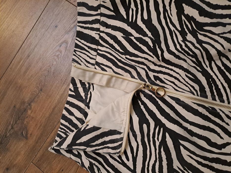 Spódniczka nowa bez metki rozmiar L