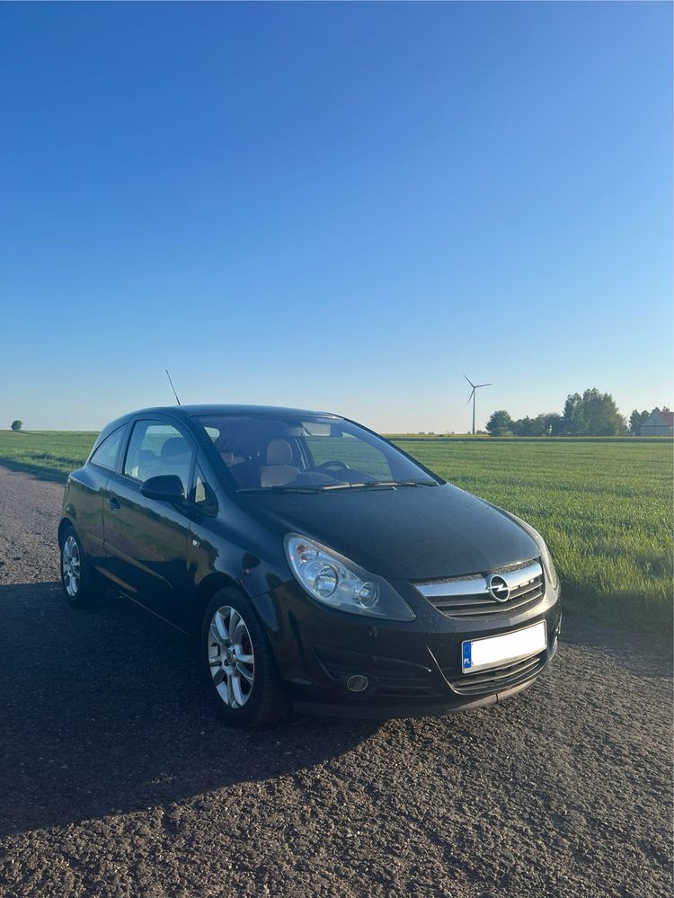Opel Corsa D  1.4 benzyna
