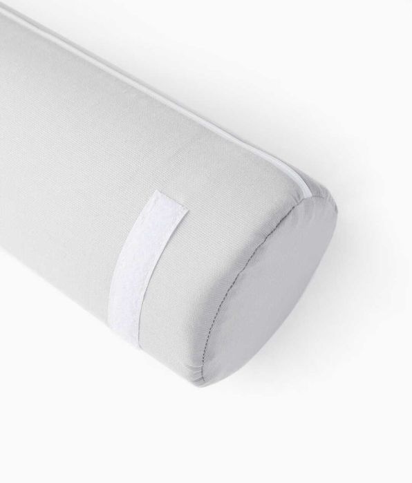 Cama (Nova!) + Almofadas próprias