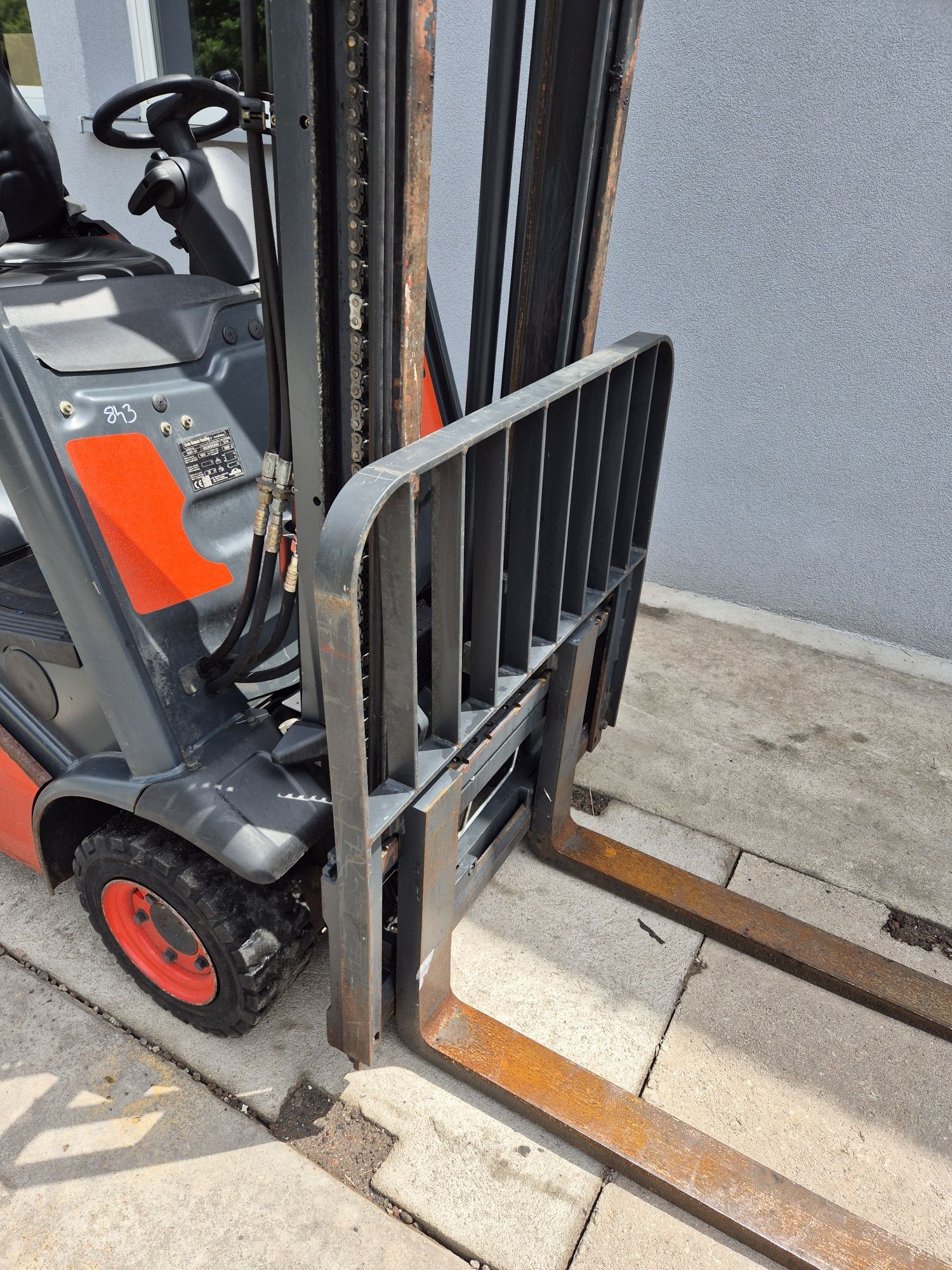 Wózek widłowy Linde H18T-01 2014rok Maszt standard podnoszenie 3,8m
