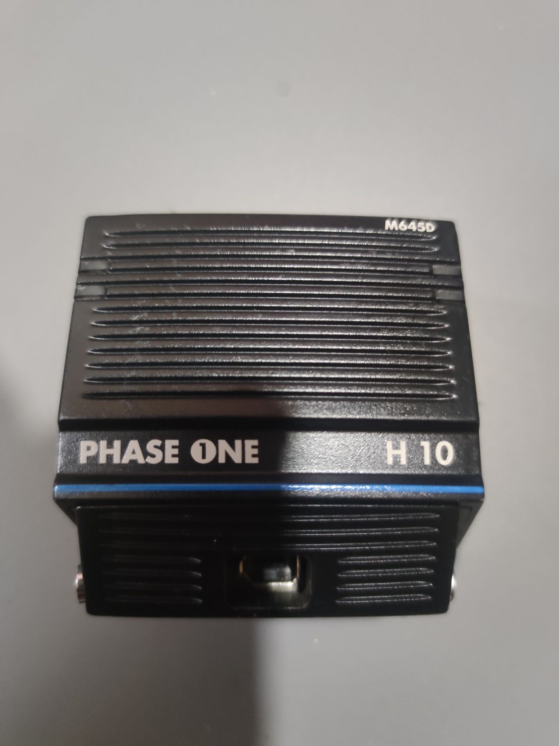 Back Digital Phase One H10