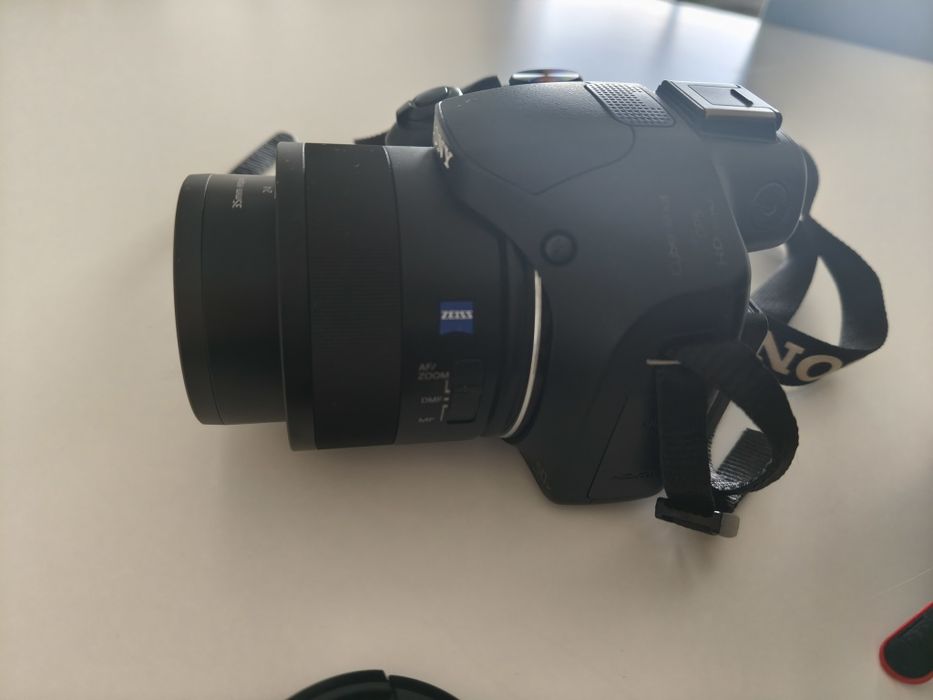 Sony Cyber-shot HD AVCHD com GPS (recolha em Braga)