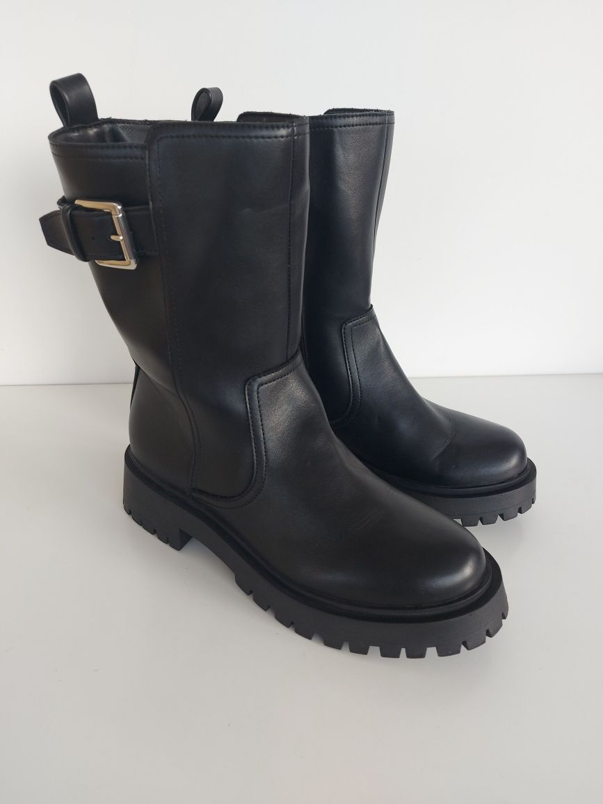 Buty damskie botki w rozmiarze 39