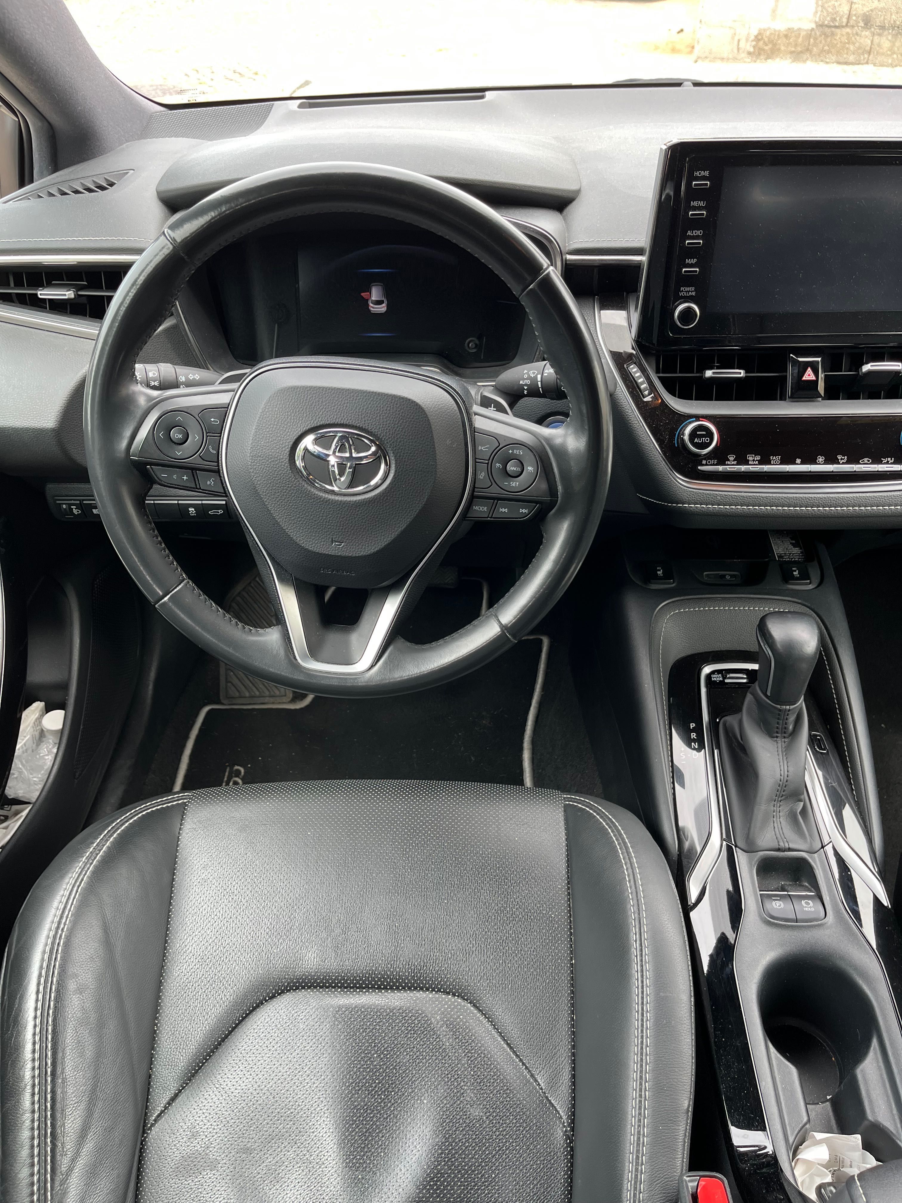 Corolla TS 2.0 Hybrid Dynamic Force Luxury Black Edition