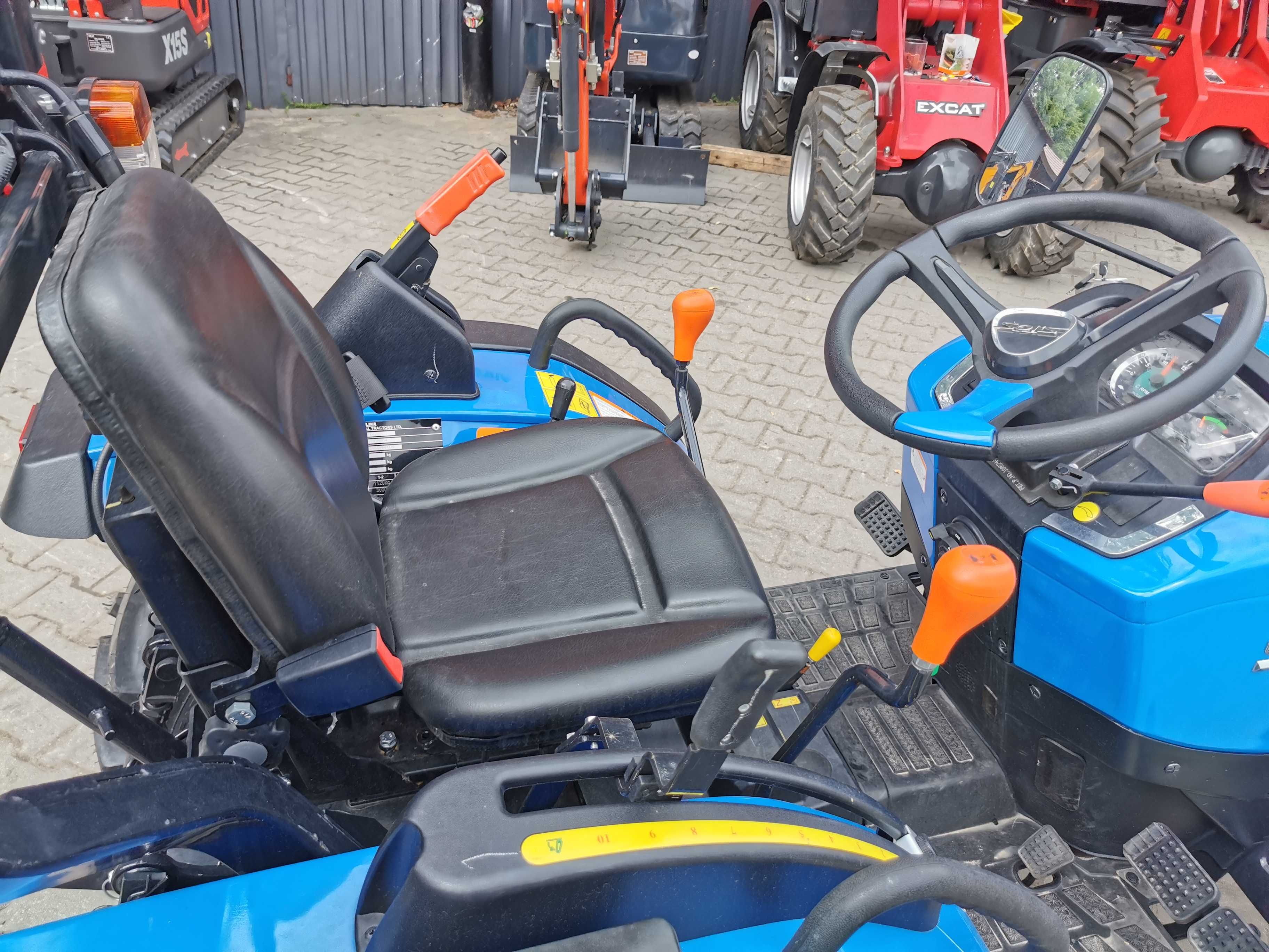 SOLIS 26 4WD z dźwigniami na bokach NOWY