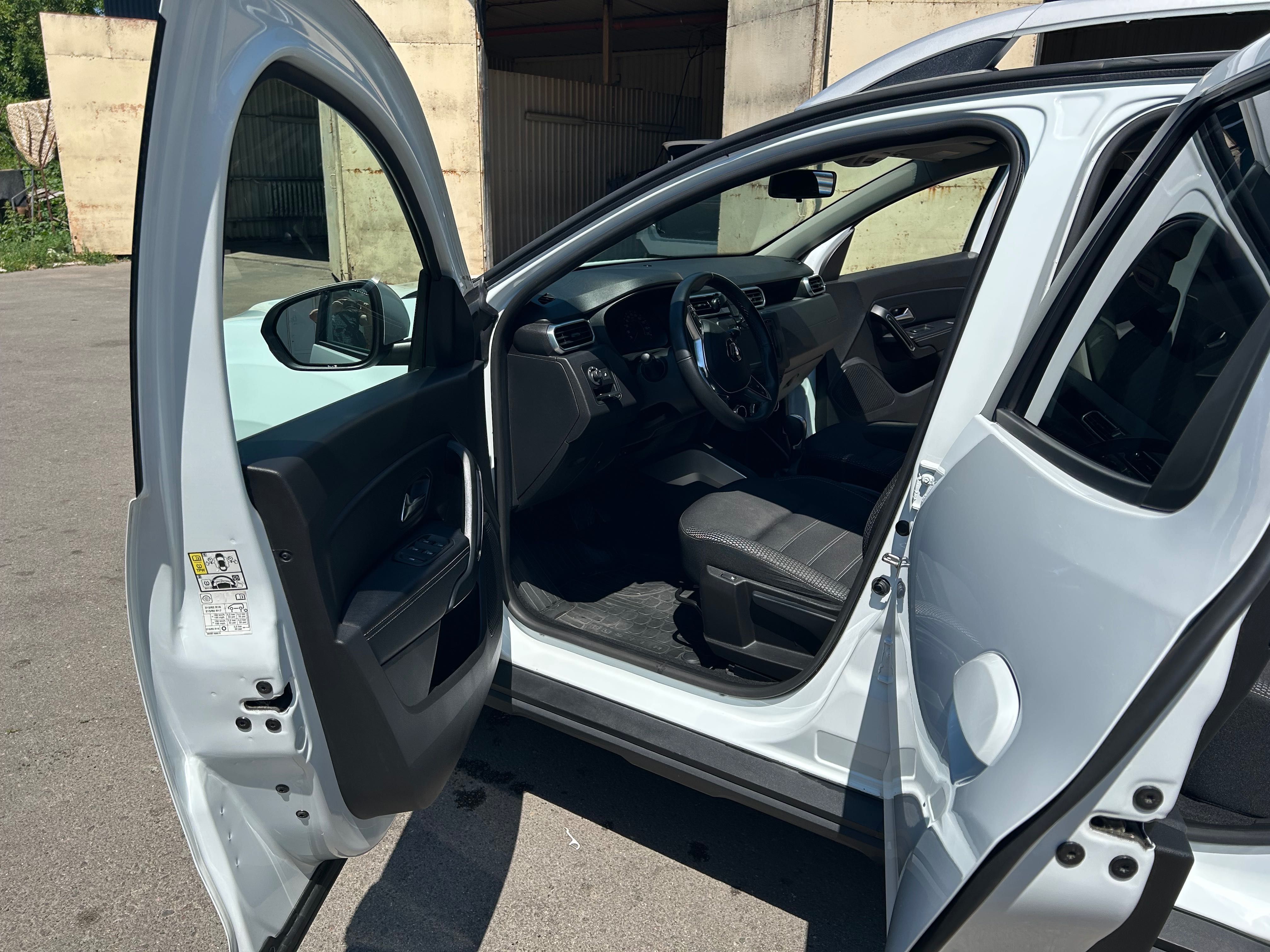 Продам свій автомобіль в дуже гарному стані Renault Duster 2019