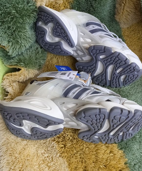 Продам женские кроссовки Adidas Vento XLG Runner 39 размер Киев Позняк