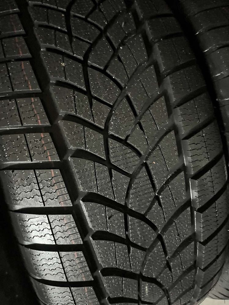 265/50/20 R20 Goodyear Ultra Grip Perfomence+ SUV 4шт нові зима