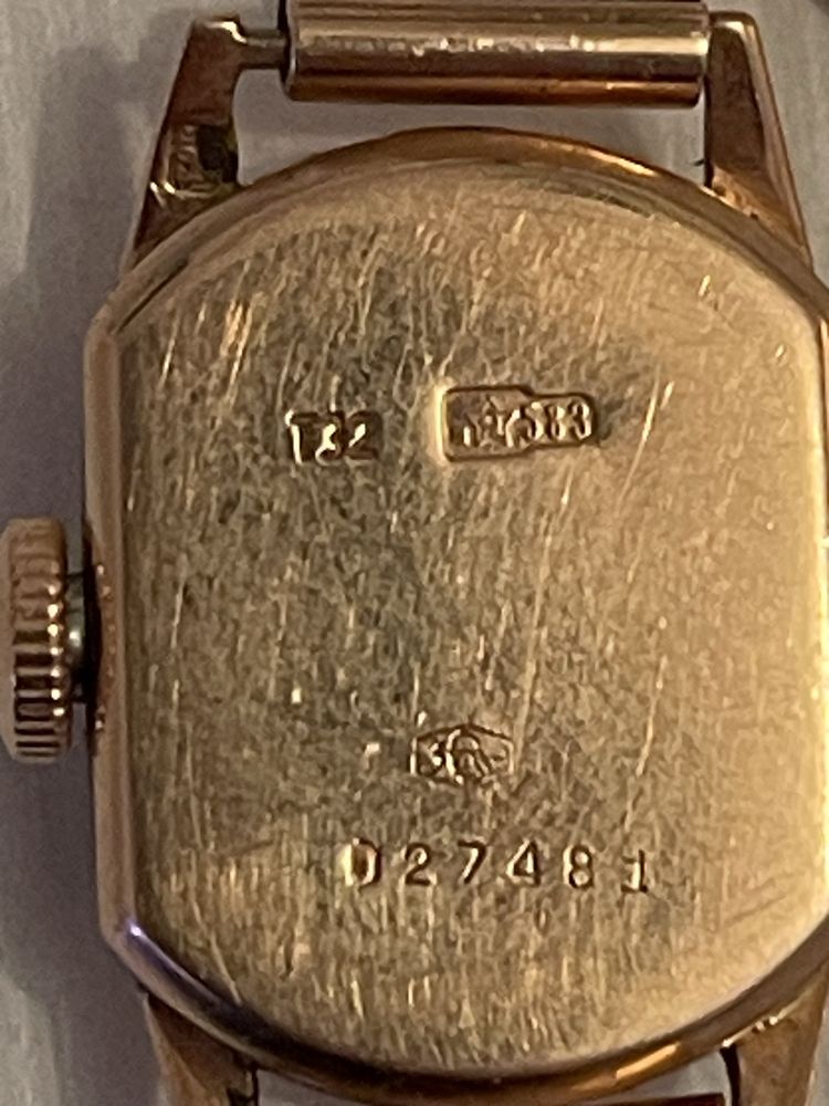 Złoty damski zegarek Slava 17 Jewels próba 583