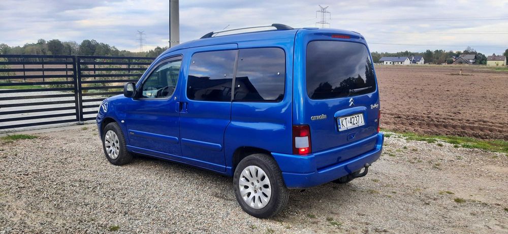 Citroen Berlingo lift 2.0 HDi 90KM klima hak opony zimowe