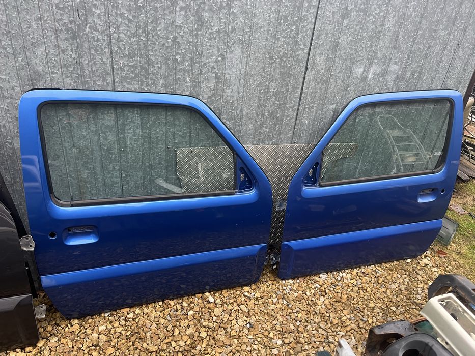 Suzuki jimny drzwi lewe prawe
