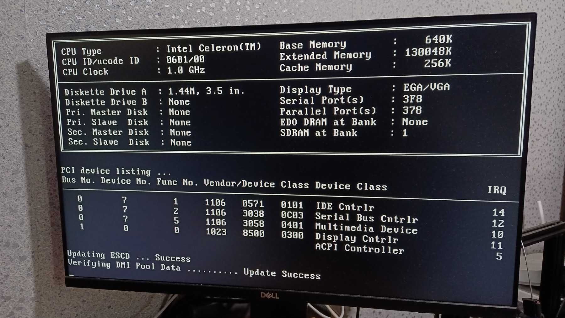 Раритет материнка Socket 370 - KOB PLE133 TFSMx + Tualatin-256