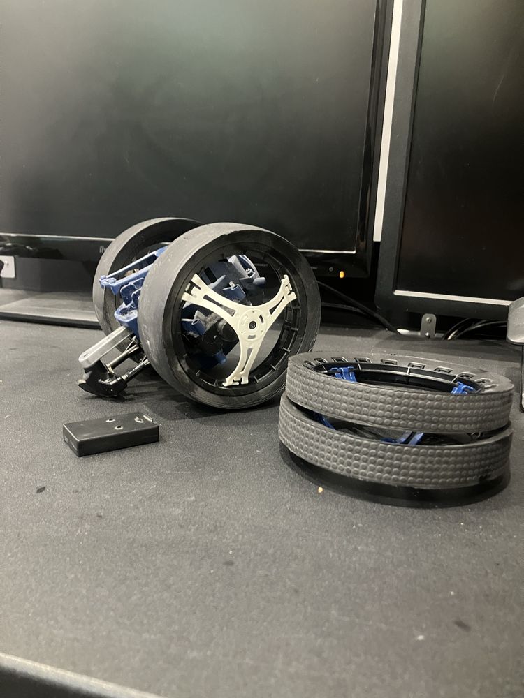Dron parrot jumping sumo