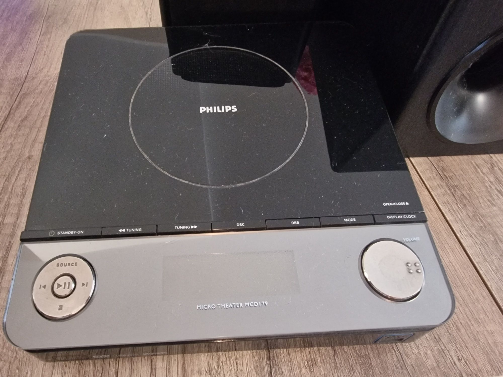 Używany Zestaw Philips MCD179/12 z Subwooferem - Idealny do audio!