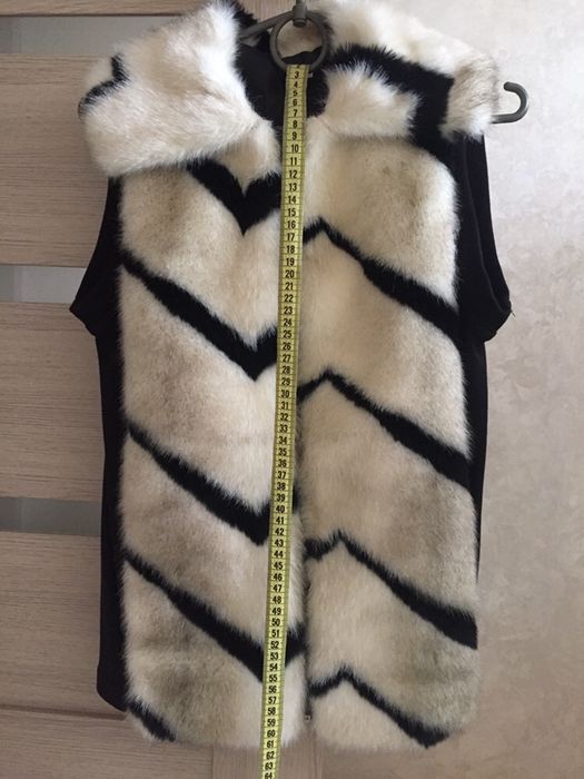 Продам.   жилетку