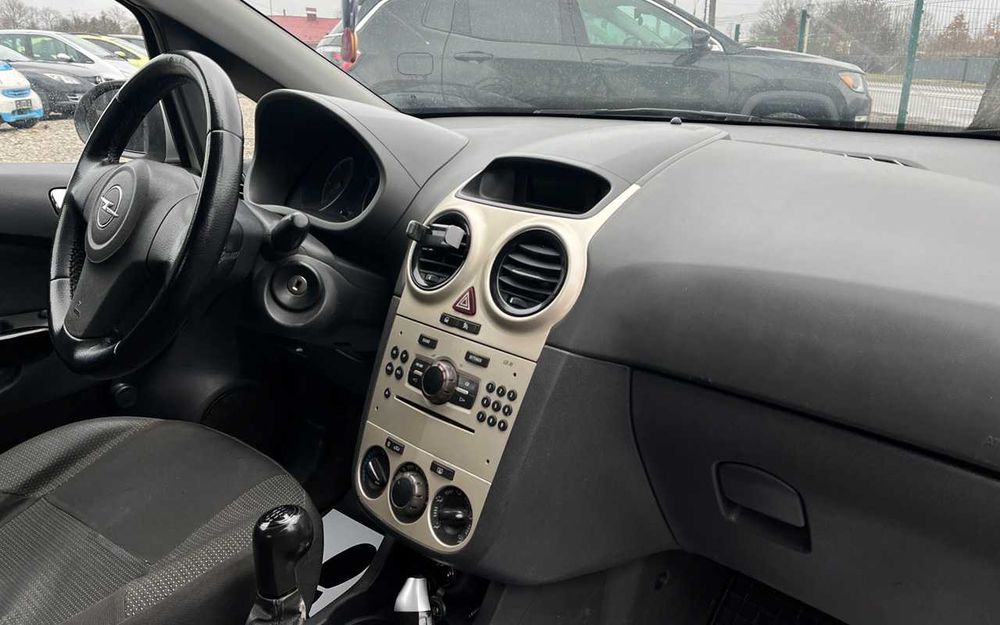 Opel Corsa  2010