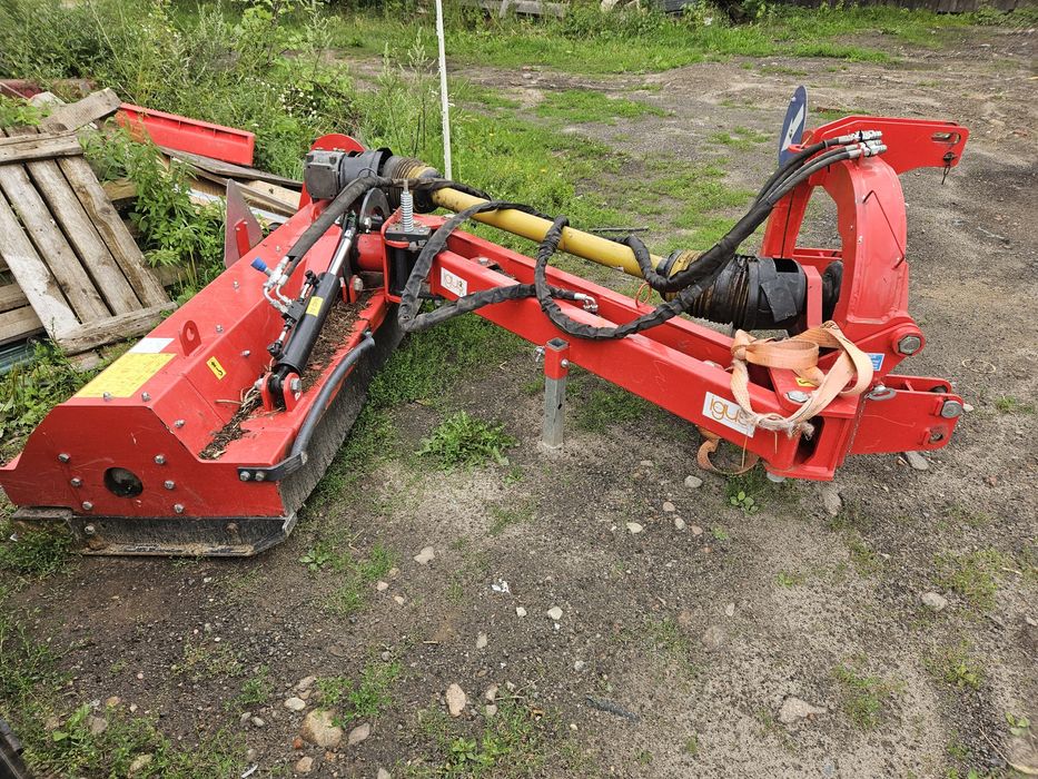 Mulczowanie łąk/nieużytków rolnych Samasz 280