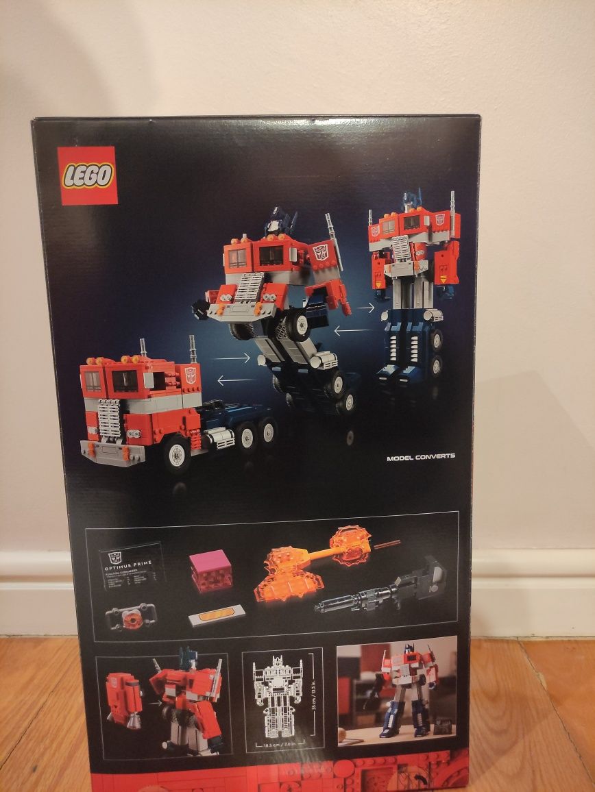 Vendo Optimus Prime Lego Novo