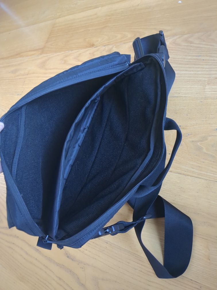 Torba Helikon Laptop Briefcase czarna na laptopa