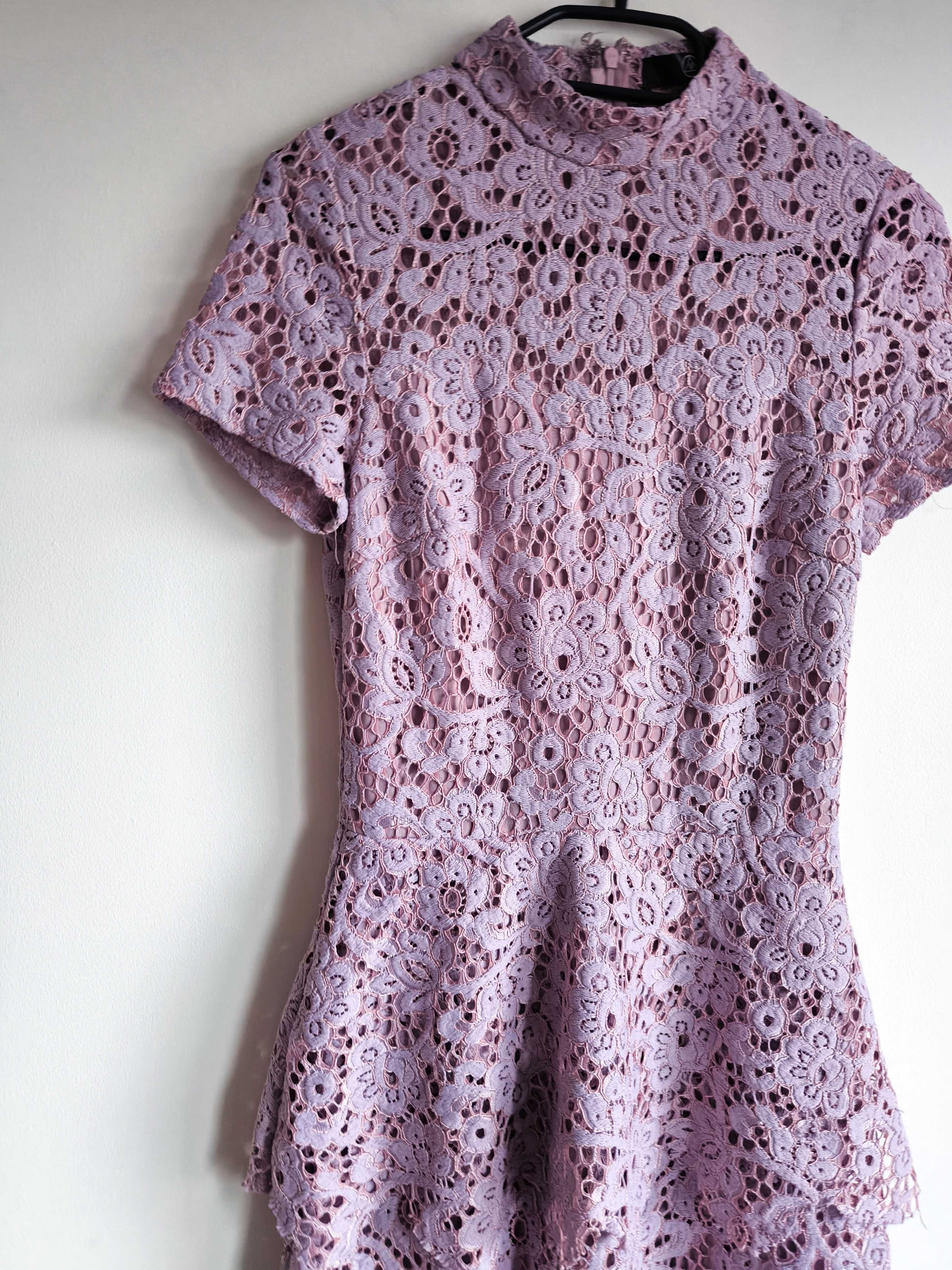 Śliczna sukienka w odcieniu pastelowego fioletu marki Missguided S/36